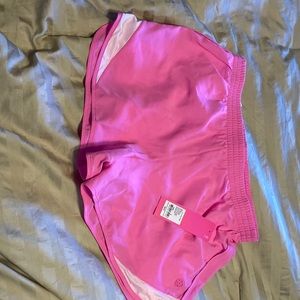 Lilly Pulitzer NWT ocean trail shorts sz small